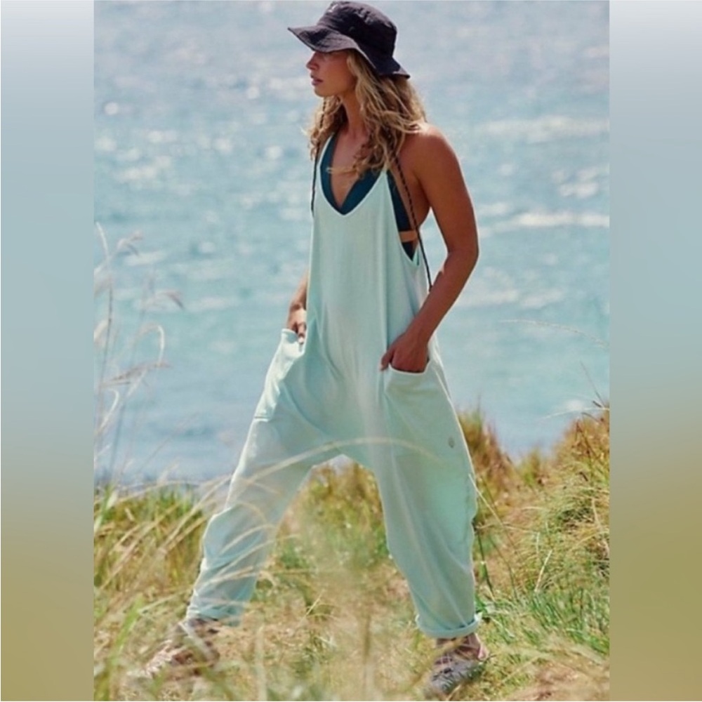 FREE PEOPLE MOVEMENT Hot Shot Onesie Jumpsuit Pistachio Mint Green‎ Size Large